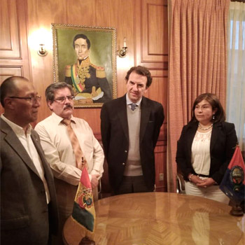 Firma del Memorando de Acuerdo entre el Consejo Directivo de la Universidad de Illinois, Estados Unidos de América y la Universidad Mayor de San Andrés.